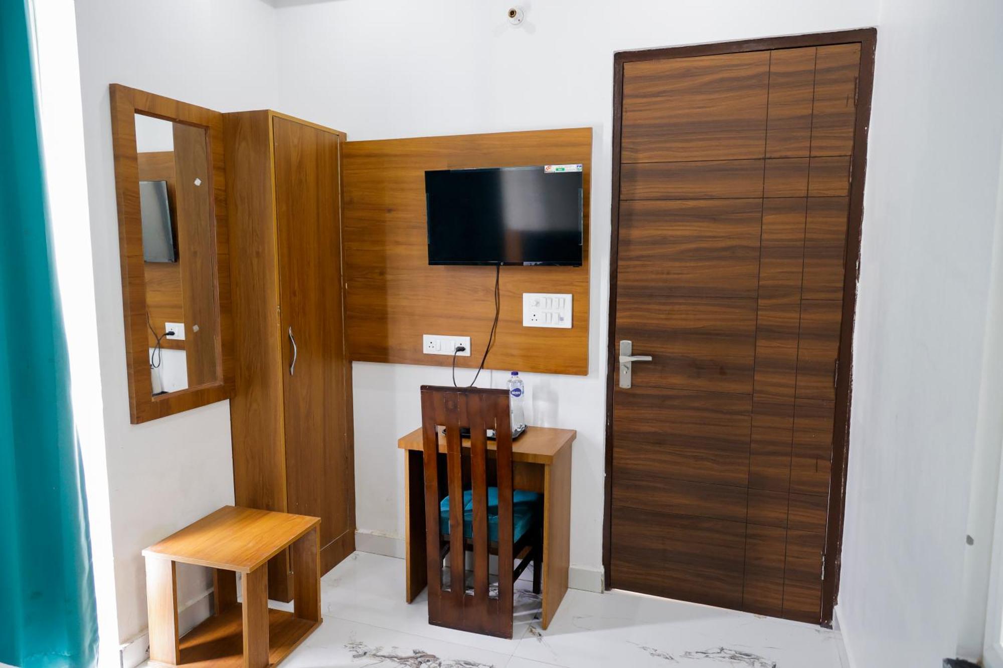 Hotel Parth Inn Rishikesh Ngoại thất bức ảnh