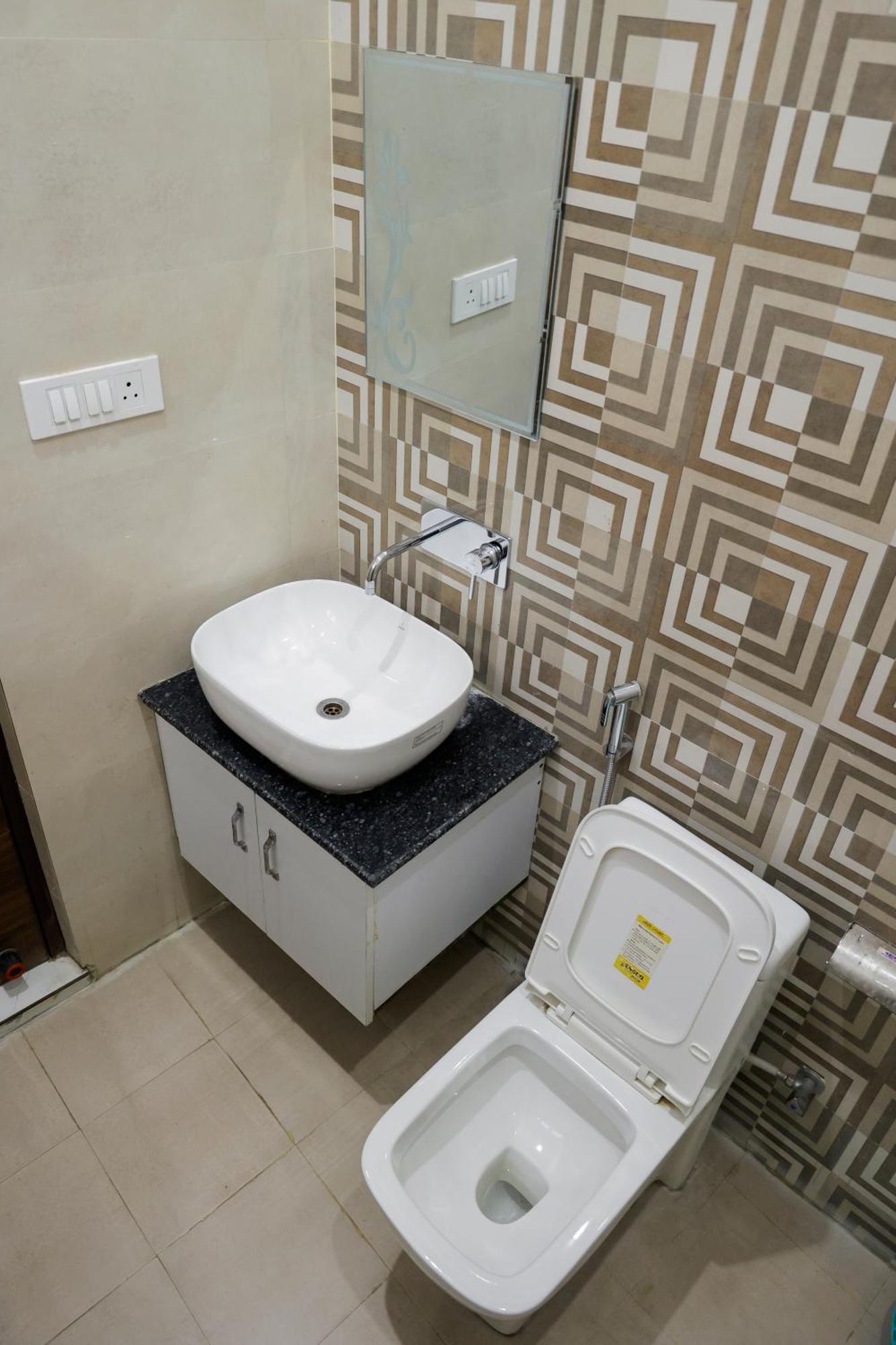 Hotel Parth Inn Rishikesh Ngoại thất bức ảnh