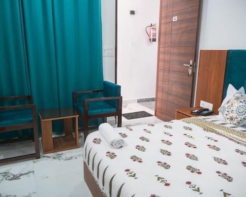 Hotel Parth Inn Rishikesh Ngoại thất bức ảnh